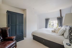 Guest bedroom- click for photo gallery